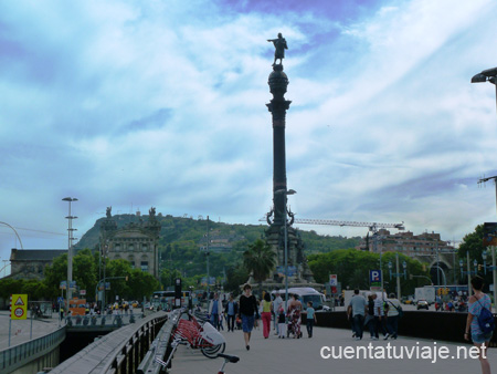 Puerto antiguo, estatua de Colón, Barcelona.